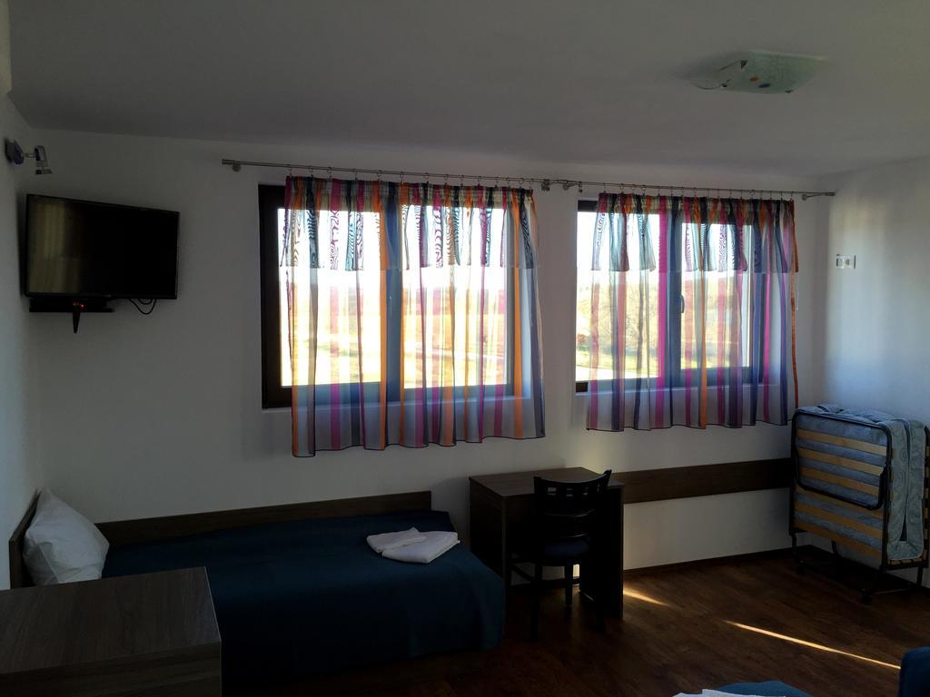 Guest House Hasiendata Pavel Banya Luaran gambar