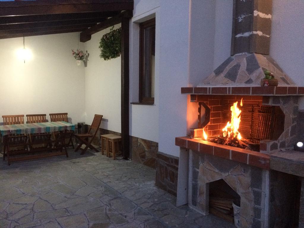 Guest House Hasiendata Pavel Banya Luaran gambar